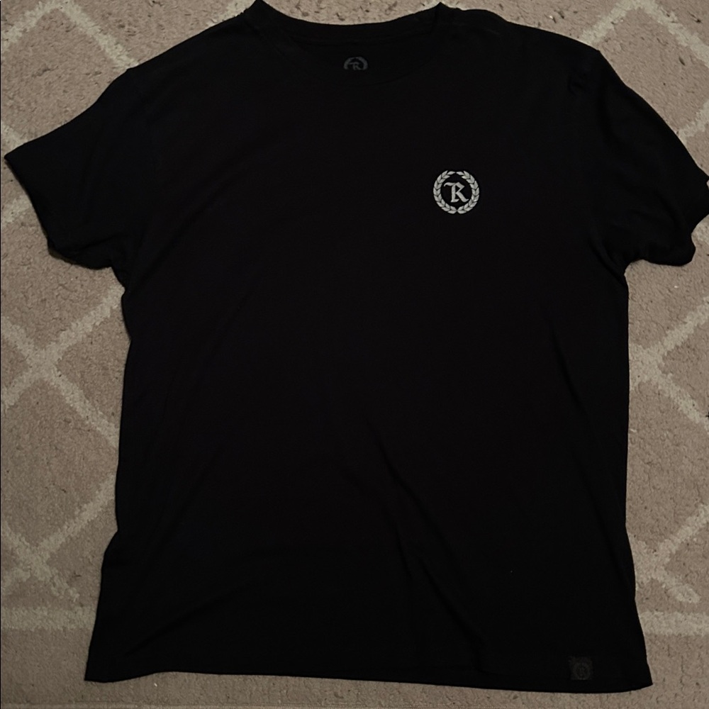 Represent Black T-Shirt with Logo

Diaz UFC